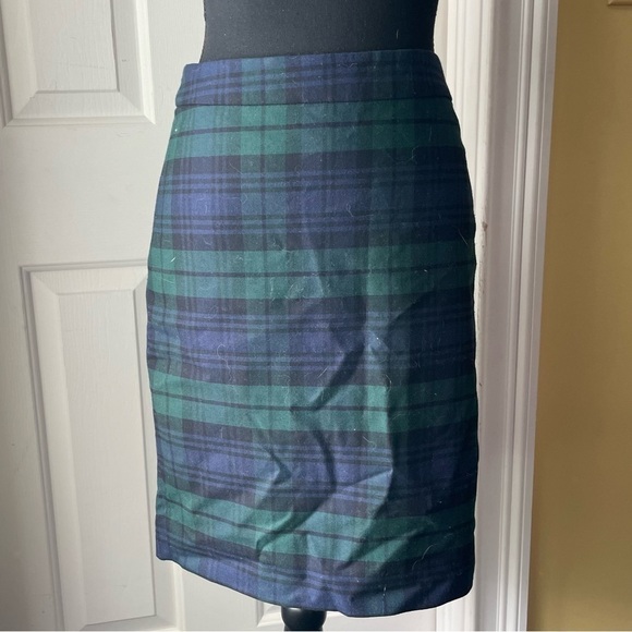 𝅺j Crew Blackswatch Plaid Pencil Skirt size 0 - Picture 2 of 5